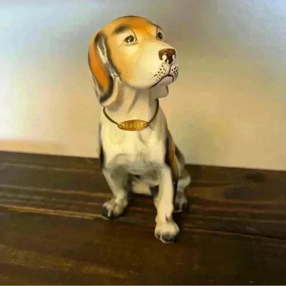 *not for sale*1950’s Porcelain Beagle Figurine